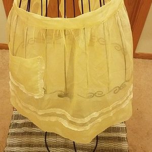 VTG hand made yellow gauze 1/2 apron w/ lace trim